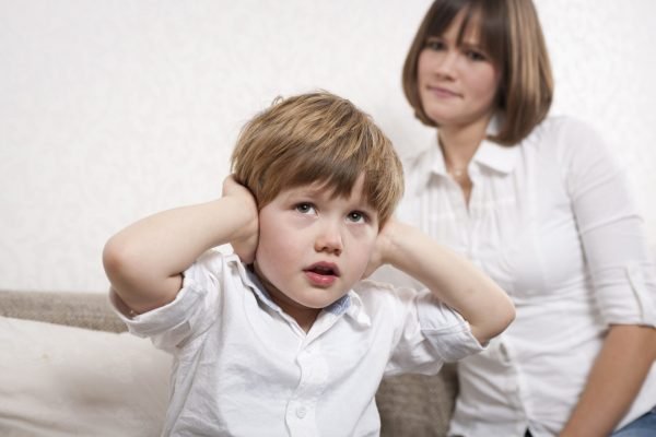 niño no escucha